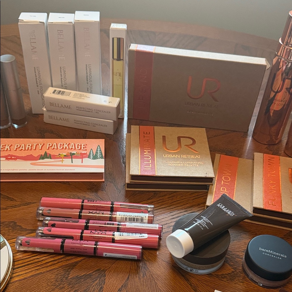 Makeup bundle - Picture 3 of 8
